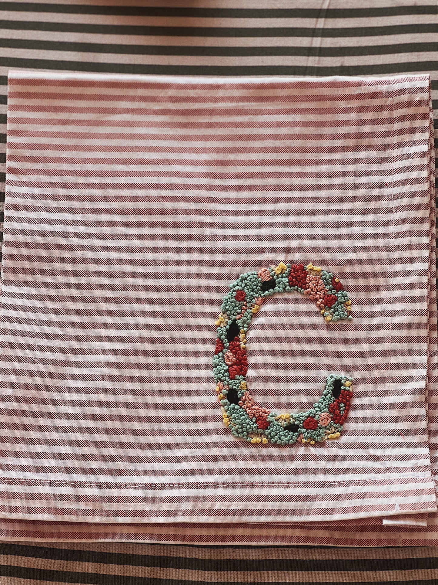 Serviette de table lettre à personnaliser